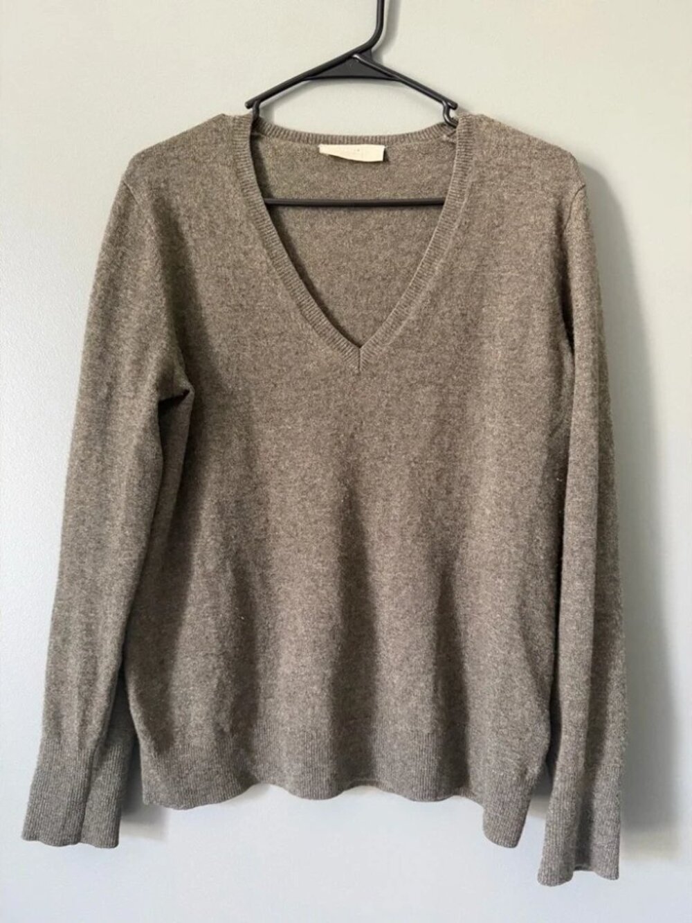Everlane Womens Classic V Cashmere Sweater Size Medium Green